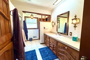 4215 Pennington Ln, Racine, WI 53403 - Photo 8
