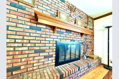 4215  Pennington Ln, Racine, WI 53403 - Photo 4