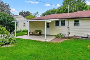 1523 Pilgrim St, Green Bay, WI 53546 - Photo 8