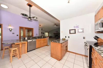 N71W27107  Meadow Wood Ln, Lisbon, WI 53089 - Photo 8