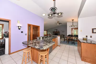 N71W27107  Meadow Wood Ln, Lisbon, WI 53089 - Photo 6