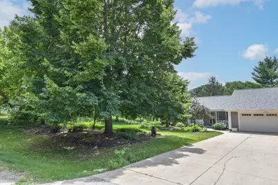 N71W27107  Meadow Wood Ln, Lisbon, WI 53089 - Photo 34