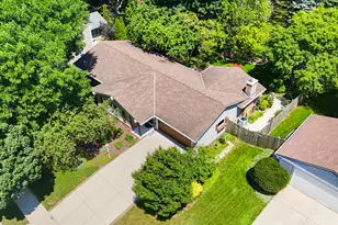 750 Crestwood Dr, Waukesha, WI 53188 - Photo 26