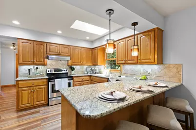 750  Crestwood Dr, Waukesha, WI 53188 - Photo 10