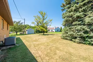 4600 W Grange Ave, Greenfield, WI 53220 - Photo 18
