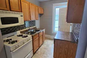 509 Parkview Dr, Racine, WI 53404 - Photo 10