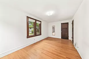 2640 N 72nd St, Wauwatosa, WI 53213 - Photo 16