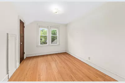 2640 N 72nd St, Wauwatosa, WI 53213 - Photo 20