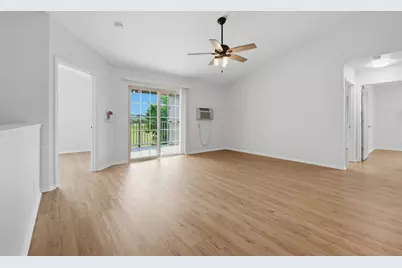 W1062  Marietta Ave #302, Ixonia, WI 53036 - Photo 6