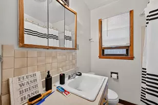 8113 W Beckett Ave, Milwaukee, WI 53218 - Photo 16