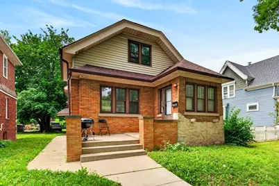 4751 N 34th St, Milwaukee, WI 53209 - Photo 2