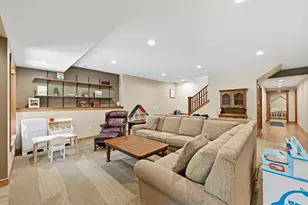 1062 N English Settlement Ave, Racine, WI 53105 - Photo 32