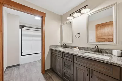 1062 N English Settlement Ave, Racine, WI 53105 - Photo 36