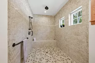 1062 N English Settlement Ave, Racine, WI 53105 - Photo 28