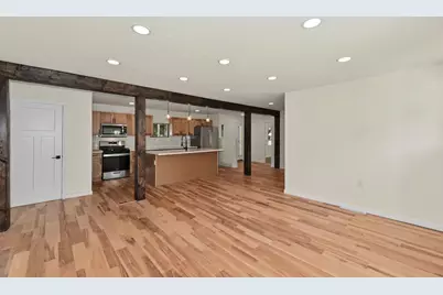 632 W Wisconsin Ave, Oconomowoc, WI 53066 - Photo 32