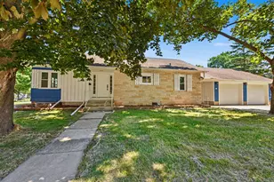 632 W Wisconsin Ave, Oconomowoc, WI 53066 - Photo 1