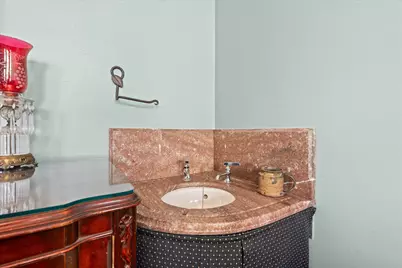 2712 N Maryland Ave, Milwaukee, WI 53211 - Photo 14