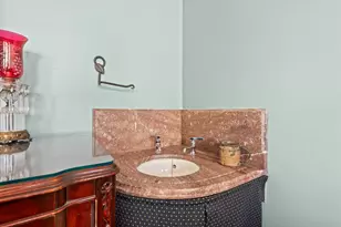 2712 N Maryland Ave, Milwaukee, WI 53211 - Photo 14