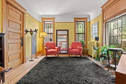 2712 N Maryland Ave, Milwaukee, WI 53211 - Photo 6
