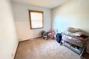 8710-12 Westbrook Dr, Sturtevant, WI 53177 - Photo 10