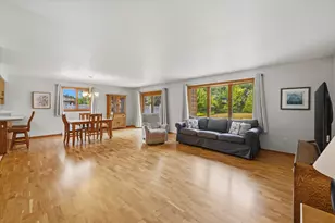 3713 Highcliff Ct, Sheboygan, WI 53083 - Photo 2