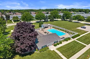 10154 W Whitnall Edge Dr, Franklin, WI 53132 - Photo 20