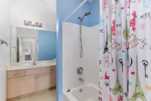 14048 W Waters Edge Trail, New Berlin, WI 53151 - Photo 18