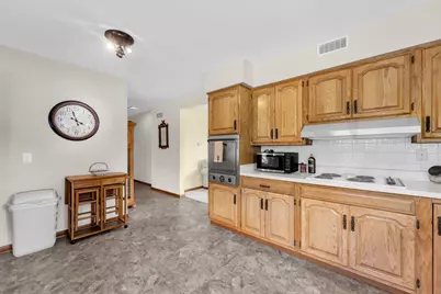 104  Homestead Rd, Delavan, WI 53115 - Photo 10