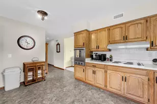 104 Homestead Rd, Delavan, WI 53115 - Photo 10