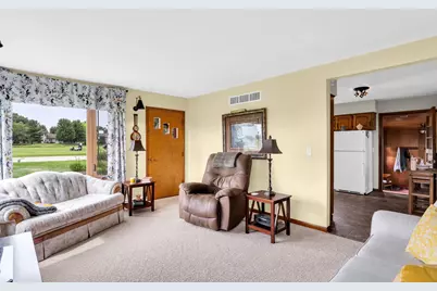 104  Homestead Rd, Delavan, WI 53115 - Photo 14
