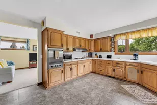104 Homestead Rd, Delavan, WI 53115 - Photo 6