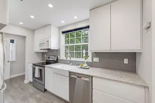 4623 N Idlewild Ave, Whitefish Bay, WI 53211 - Photo 8
