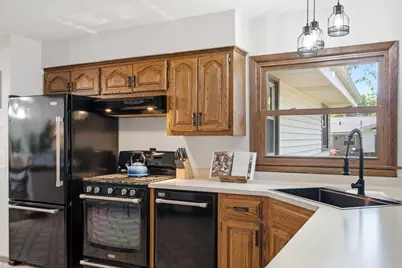 1931  17th Ave, Grafton, WI 53024 - Photo 16