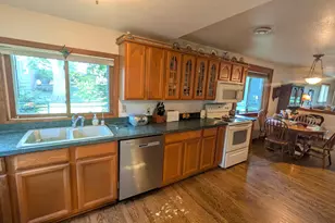 6630 Channel Rd, Racine, WI 53185 - Photo 6
