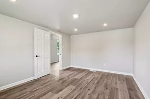 3959 E Underwood Ave, Cudahy, WI 53110 - Photo 28