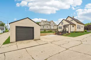3959 E Underwood Ave, Cudahy, WI 53110 - Photo 38