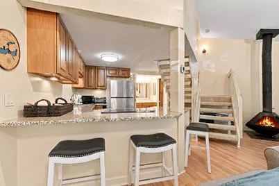 404  Deerpath - #F, Fontana, WI 53125 - Photo 6