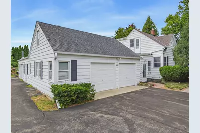 11911 N Wauwatosa Rd, Mequon, WI 53097 - Photo 2