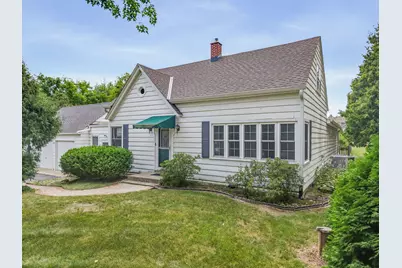 11911 N Wauwatosa Rd, Mequon, WI 53097 - Photo 1