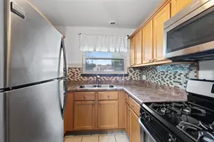 1924 W Salem St, Milwaukee, WI 53221 - Photo 8