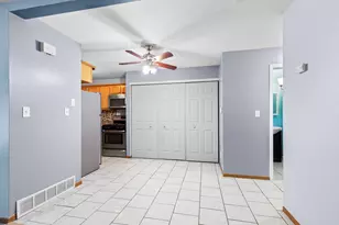 1924 W Salem St, Milwaukee, WI 53221 - Photo 10