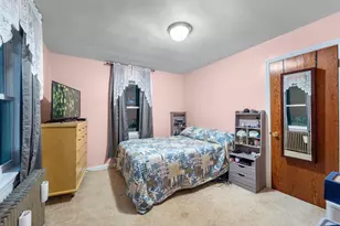 1900 Edgewater Dr, Grafton, WI 53024 - Photo 12