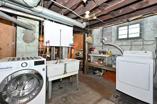 3479 N Pierce St, Milwaukee, WI 53212 - Photo 40