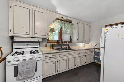 5649 N 78th St, Milwaukee, WI 53218 - Photo 2