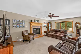 952 Arlon Ct, Belgium, WI 53004 - Photo 16