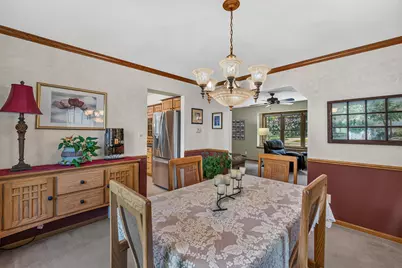 952  Arlon Ct, Belgium, WI 53004 - Photo 8