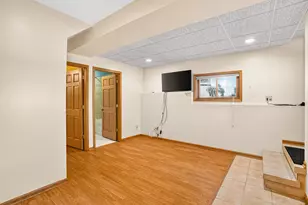 6518 Heidelberg Cir, Racine, WI 53185 - Photo 18