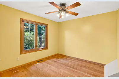 6518  Heidelberg Cir, Racine, WI 53185 - Photo 22