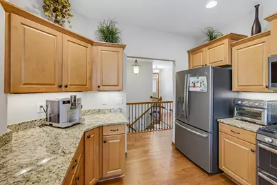 2408  Deercrest Ct, Waukesha, WI 53188 - Photo 10