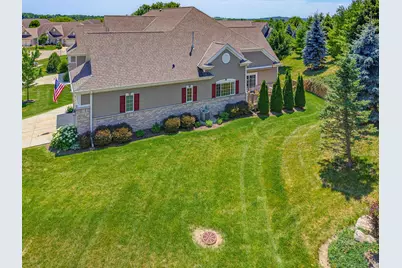 2408  Deercrest Ct, Waukesha, WI 53188 - Photo 48